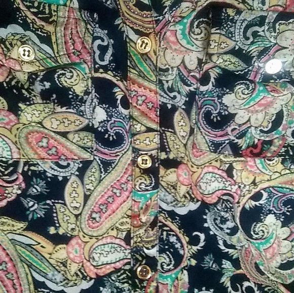 Sleeveless Sheer Paisley Print Blouse - Picture 2 of 5